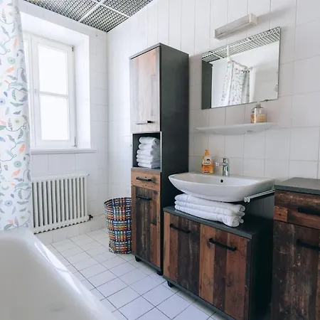 Grosse 4-zimmer-wohnung In Der Ingolstaedter City. * إنغولشتات
