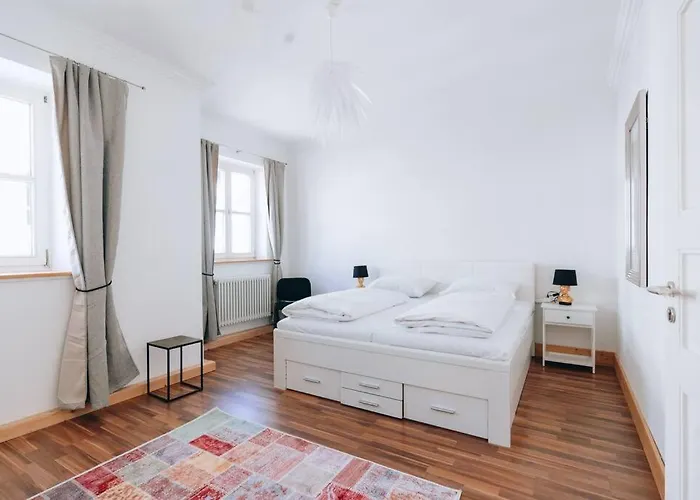 Grosse 4-zimmer-wohnung In Der Ingolstaedter City. אינגולשטאט